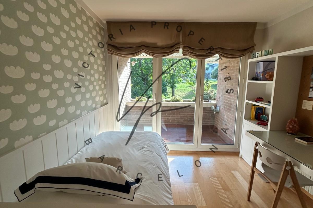 PHOTO-2025-11-04-18-07-09 13