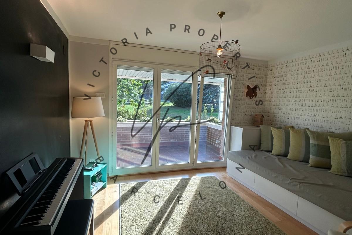 PHOTO-2025-11-04-18-07-09 9